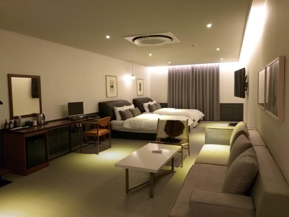 Brown Dot Hotel Gyeongju Exterior photo